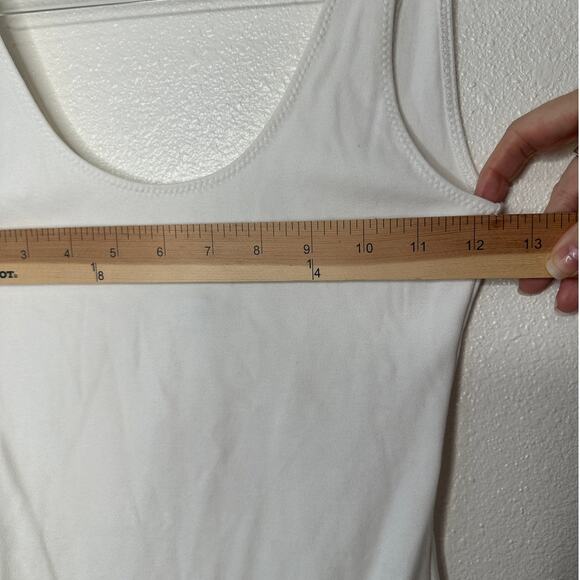 Wilfred Free White U-Neck Bodysuit XS Aritzia Minimalist Thin Stretch - Picture 11 of 12